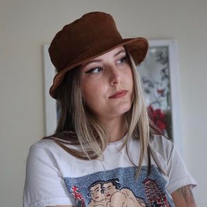 Vintage leather suede hat 🍂